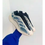 Classy Adidas Yeezy 700 V3 Kyanite Shoes For Men (LL647)