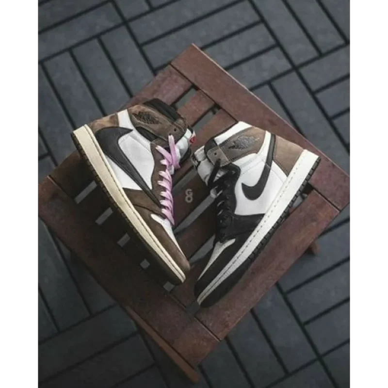 p-66e16f1430e69-12-38-37-892677.webp Classy Air Jordan Retro 1 Travis Scott High Shoes For Men (LL570)