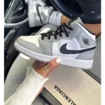 Trendy Nike Air Jordan Retro 1 Mid Smoke Grey Shoes For Men (SHUB518)