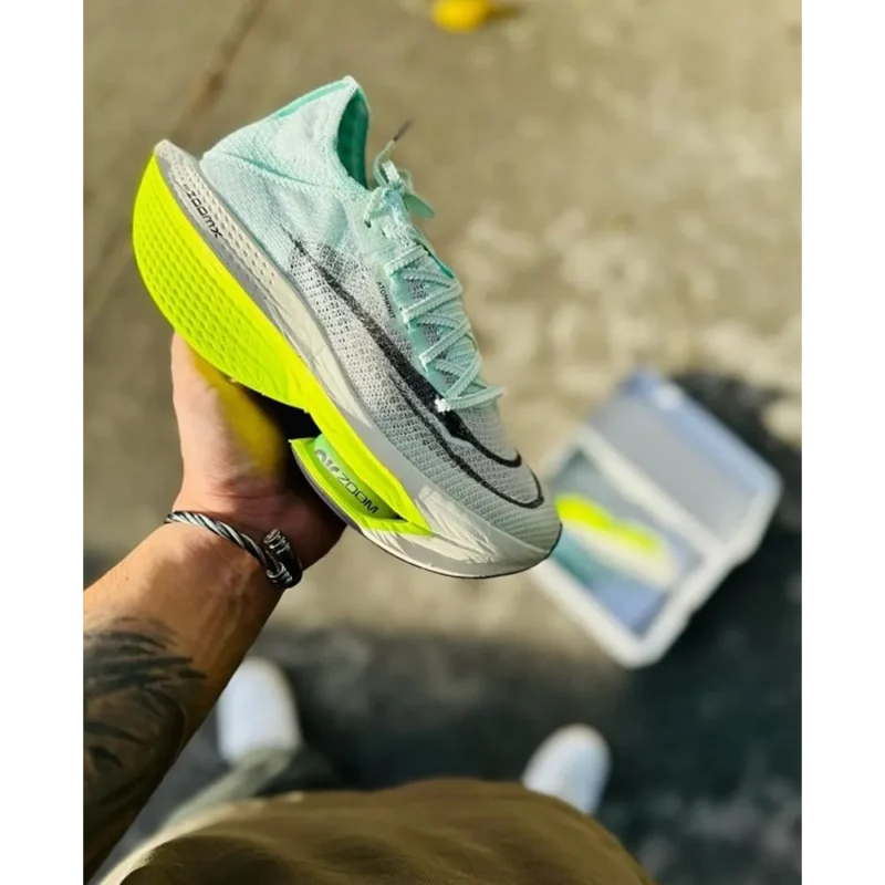 Stylish Nike Air Zoom Alphafly Shoes For Men (SW5835)