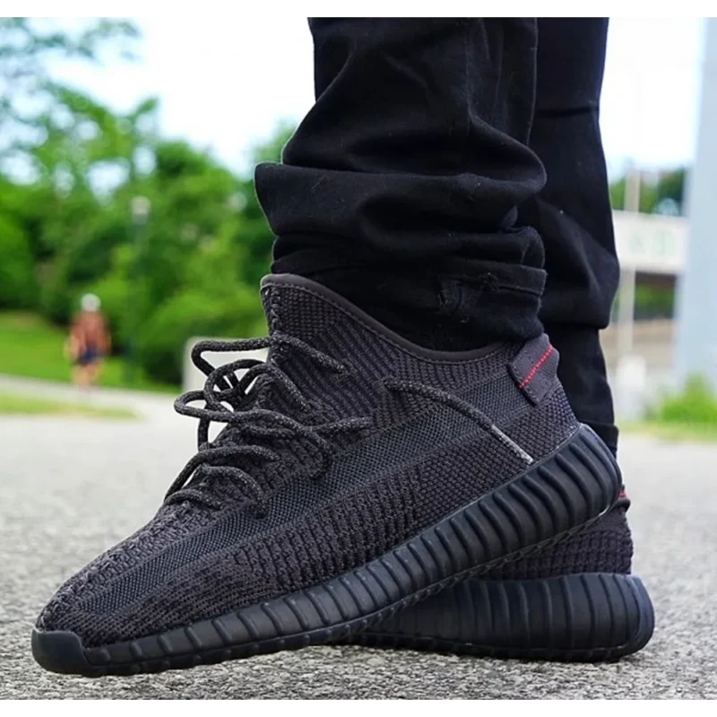 p-97-13-02-29-289793.webp Classy Adidas Yeezy Boost 350 Lace Shoes For Men (SHH07711)