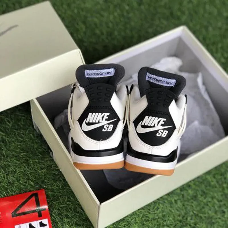 Stylish Nike Air Jordan 4 White Black Military Shoes For Men (SP46)