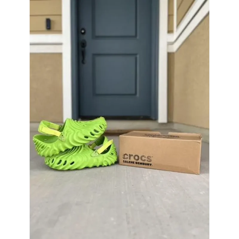 Stylish Crocs Berburry Neon Shoes For Men (TS824)