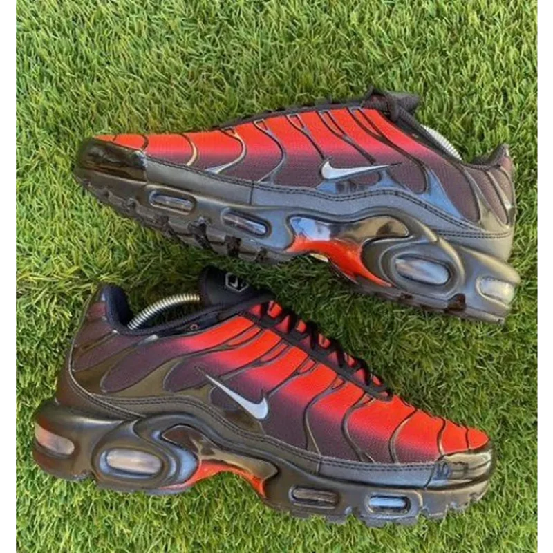 Stylish Nike Air Max Plus Black Red Shoes For Men (TS827)