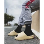 Stylish Adidas Yeezy Slides Bone Lite For Men (TS839)