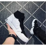 Stylish Nike Jordan Retro 1 High Shoes For Men (S1H20)