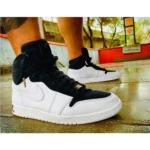 Stylish Nike Jordan Retro 1 High Shoes For Men (S1H20)