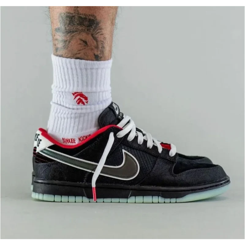 Stylish Nike Dunk League of Legends Shoes For Men (S1H23)
