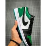 Stylish Nike Air Jordan Retro 1 Low Shoes For Men (S1H35)