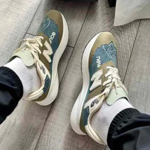 Stylish New Balance Rc Elite V2 Tokyo Design Studio Shoes For Men (BME186)