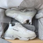 Premium Balenciaga Triple S Clear Sole White Shoes For Men (SFS1333)