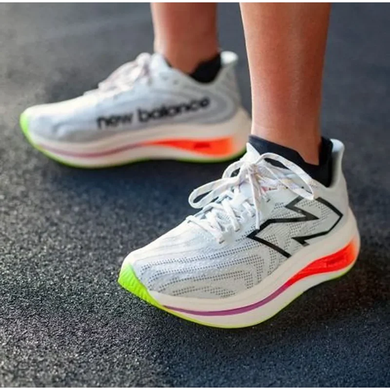 p-photo-2024-09-19-14-46-11-15-01-41-248598.webp Classy New Balance Fuelcell Supercomp Trainer V2 White Shoes For Men (S1H59)