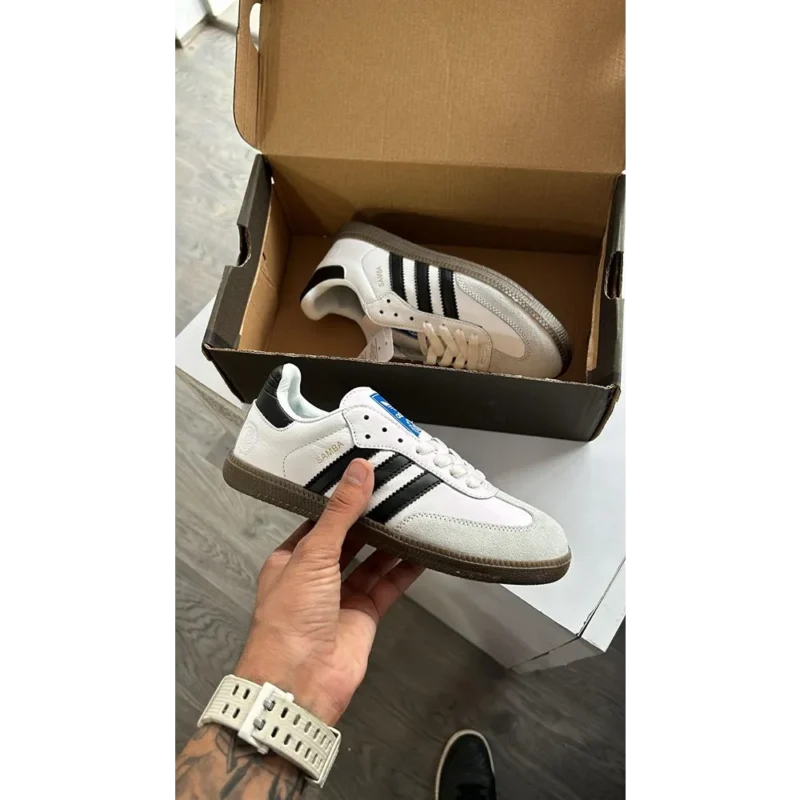 p-photo-2024-09-19-14-46-20-15-05-43-631094.webp Classy Adidas Samba Shoes For Men (S1H64)