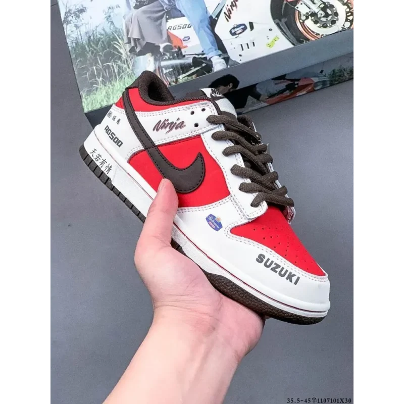 p-photo-2024-09-19-14-47-16-15-46-29-344245.webp Classy Nike Sb Dunk Chicago Split Shoes For Men (S1H96)