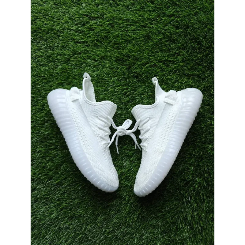Premium Adidas Yezzy Shoes For Men (CW31)
