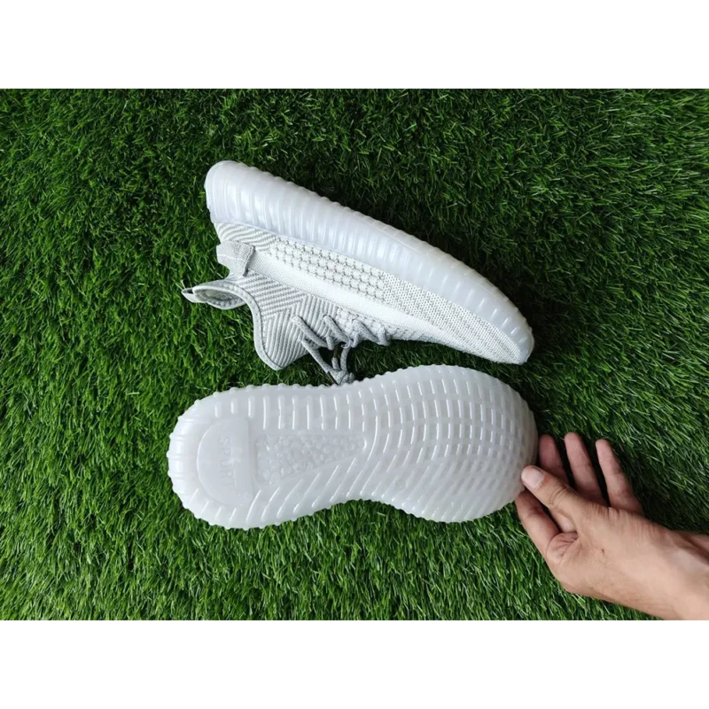 Premium Adidas Yezzy Shoes For Men (CW31)