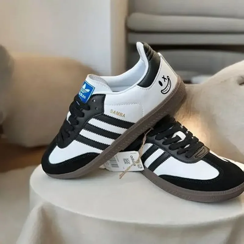 p-photo-2024-12-13-11-54-36-14-31-08-534660.webp Luxurious Adidas Samba Panda 2024 Shoes For Men (SIG777)