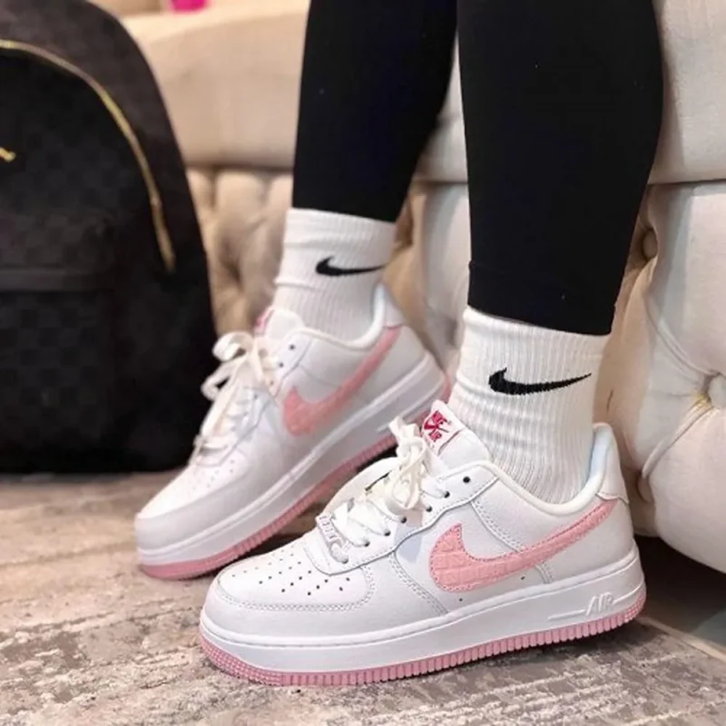 p-photo-2024-12-14-09-28-21-09-41-00-711831.webp Trendy Nike Air Force 07 Valentine Pink Shoes For Women (SFS1884)