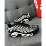 Luxurious Nike Air Max Plus Black White Shoes For Men (SFS1903)