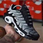 Luxurious Nike Air Max Plus Black White Shoes For Men (SFS1903)