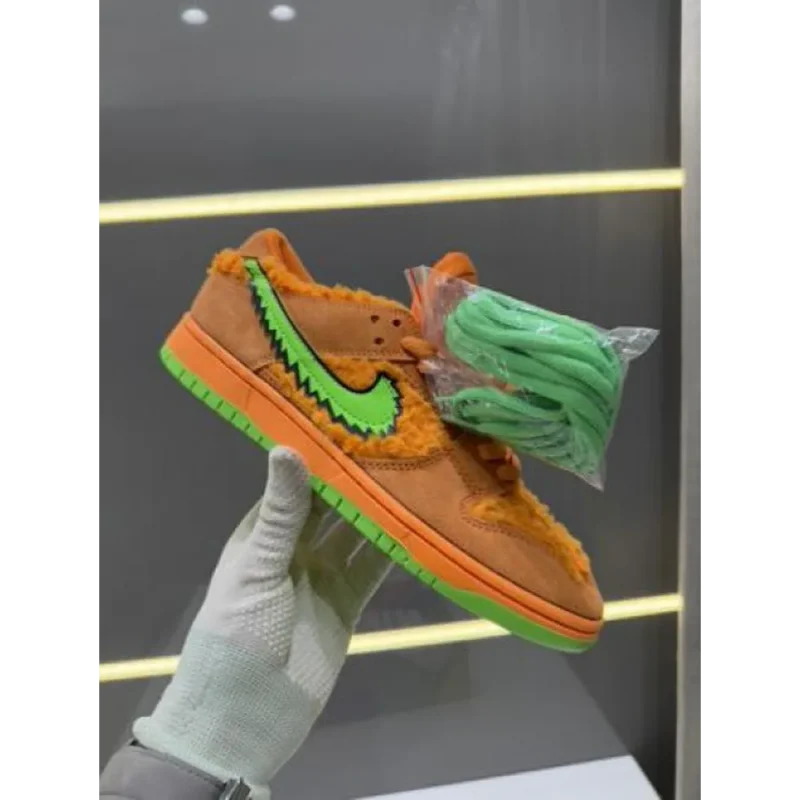 p-photo-2024-12-18-12-29-26-12-33-29-076635.webp Luxurious Nike Grateful Dead X Dunk Low Sb Orange Shoes For Men (BSF1864)
