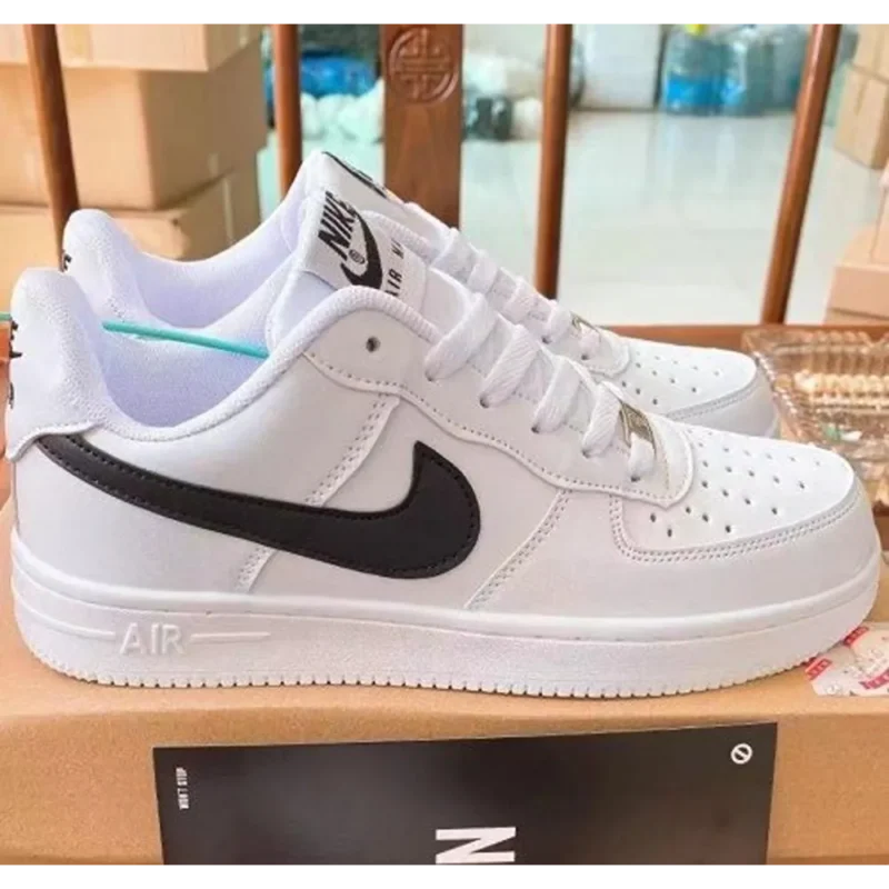 Luxurious Nike Airforce white Black Shoes For Men (BSF1955)