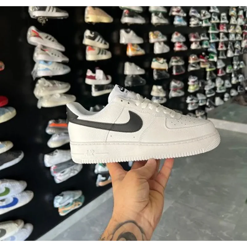 Luxurious Nike Airforce white Black Shoes For Men (BSF1955)