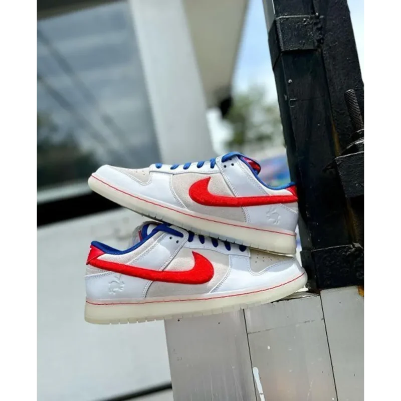 p-photo-2024-12-23-15-50-17-15-57-15-727618.webp Luxurious Nike SB Dunk Low Year of the Rabbit White Shoes For Men (SFS1946)