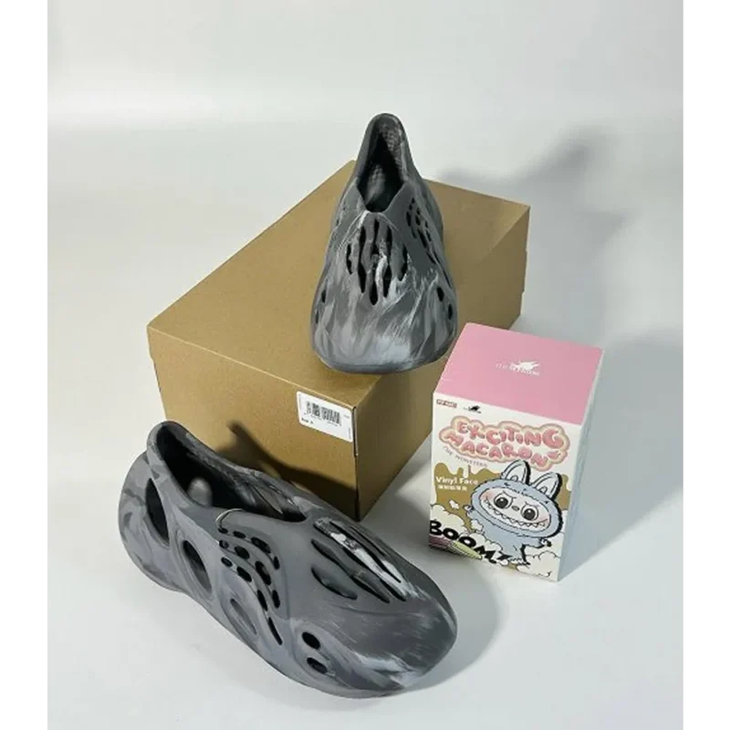 p-photo-2024-12-24-15-02-36-15-06-07-155142.webp Luxurious Adidas Yeezy Foam Runner Mx Granite Shoes For Men (SFS1951)