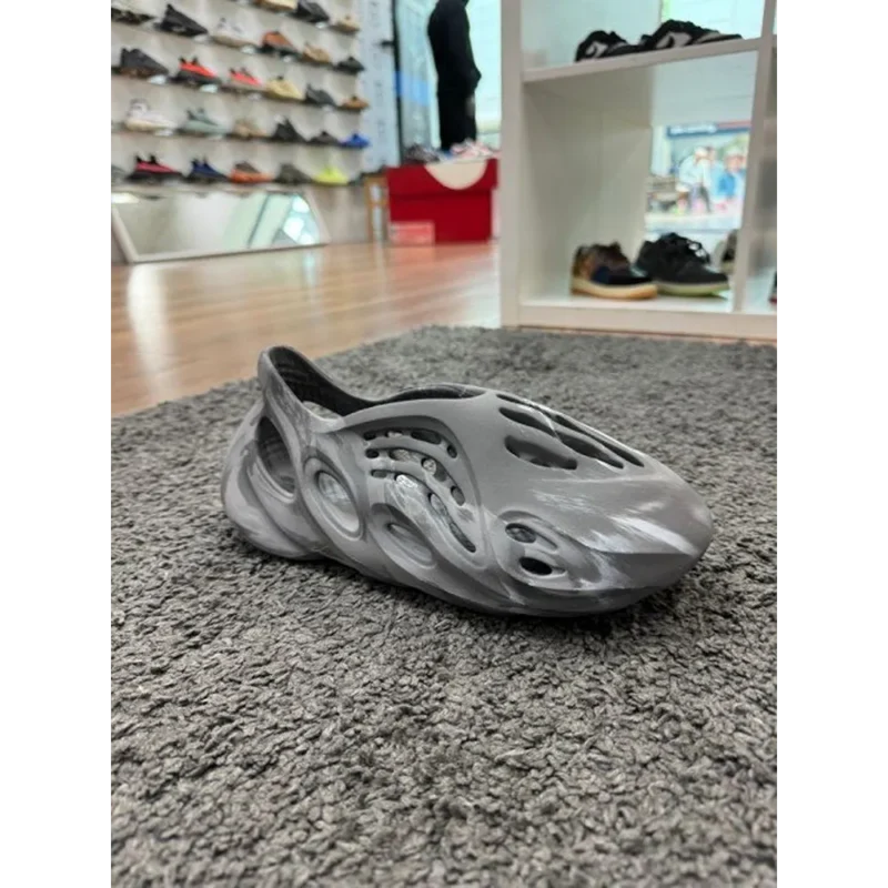 Luxurious Adidas Yeezy Foam Runner Mx Granite Shoes For Men (SFS1951)