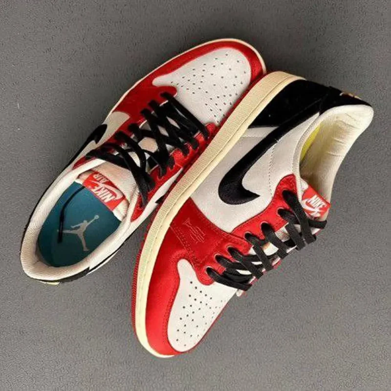 Imported Nike Air Jordan 1 Low Shoes For Men (SC410)