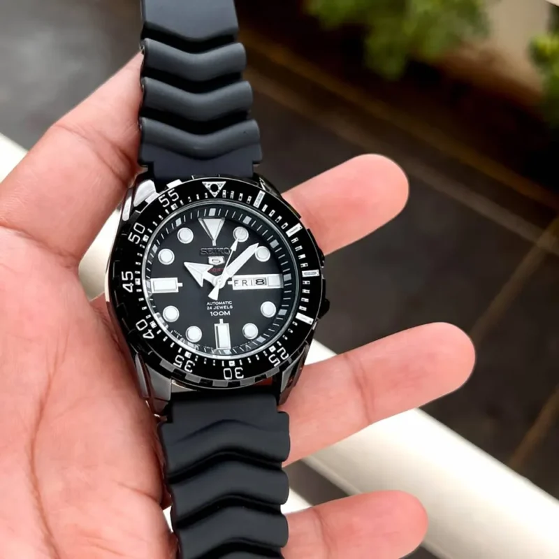 Premium Seiko 5 Sports Watch For Men (CSO1558)