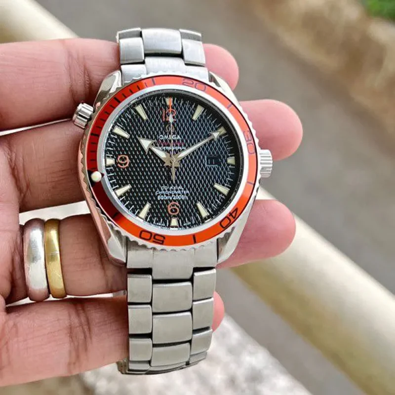 Stylish Omega Speedmaster Watch For Men (SZ736)