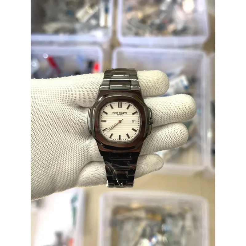 Stylish Patek Philippe Nautilus Watch For Men (LAB1547) Stylish Patek Philippe Nautilus Watch For Men (LAB1547)