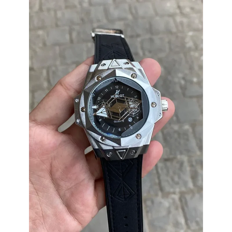 Trendy Hublot Watch For Men (BH909)