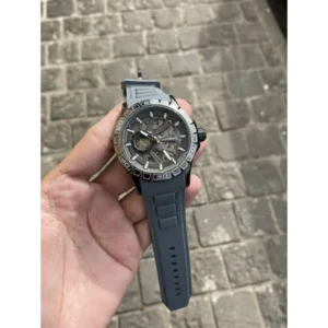 Trendy Roger Dubuis Watch For Men (SFS1315)