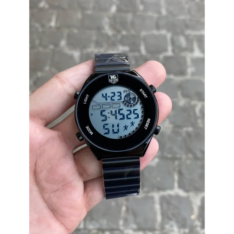 Trendy Tag Heuer Watch For Men (SG-785)