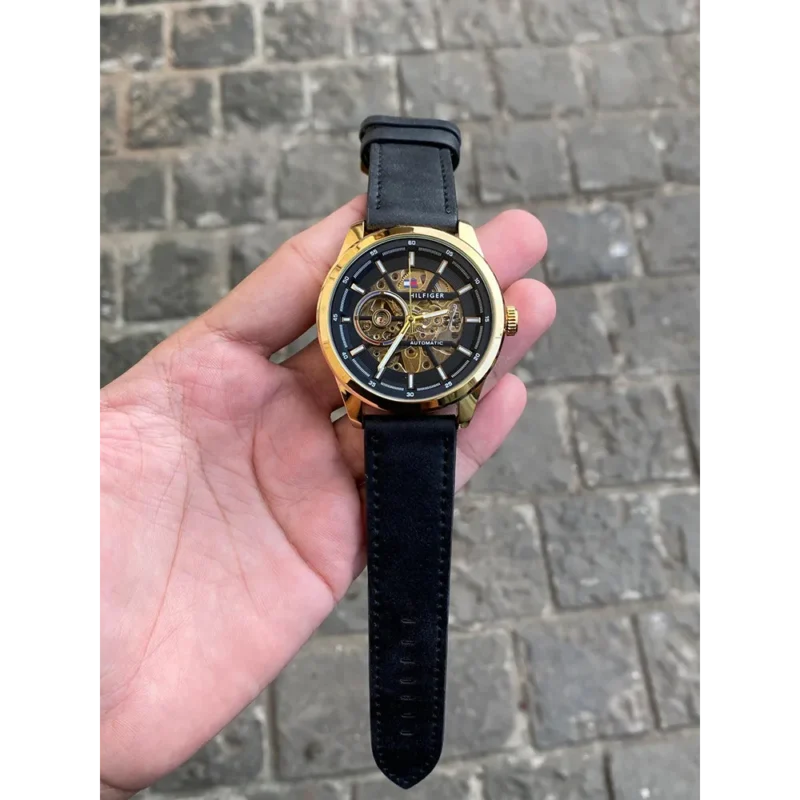 Trendy Tommy Hilfiger Watch For Men (SG-8599)