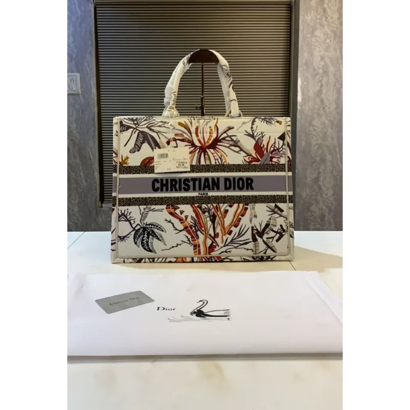 Christian Dior Handbag For Women (BOT898)
