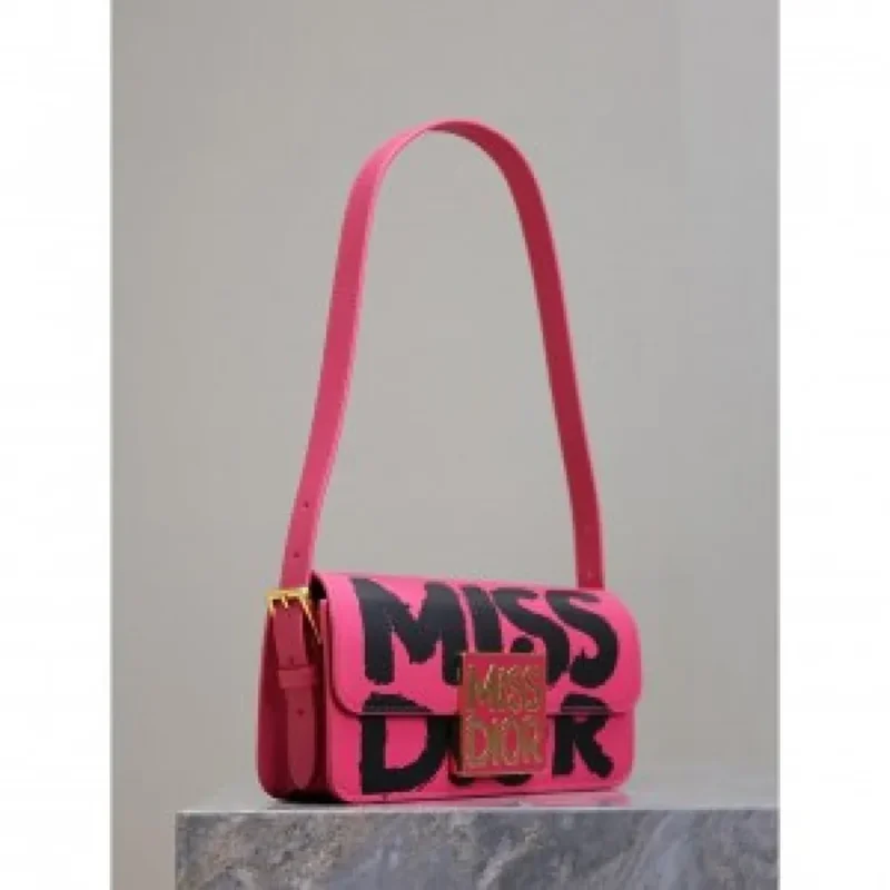 113-17.webp Dior Handbag For Women (SUP1262)