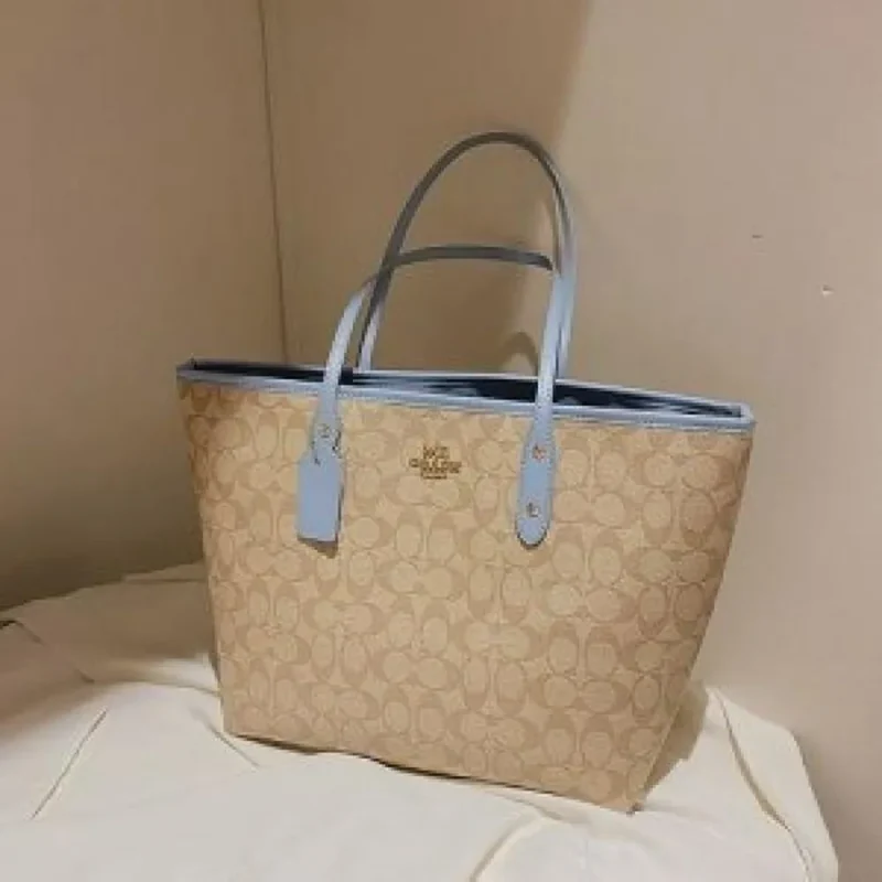 Stylish Coach Hutton Tote Bag For Women (FT660)