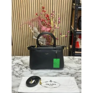 Prada Handbag For Women (SW1166)