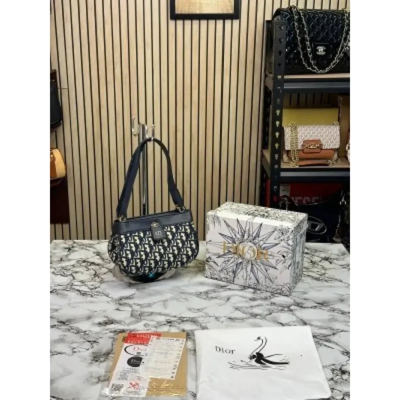 Stylish Christian Dior Small Bag With Box For Women (BOT1201)