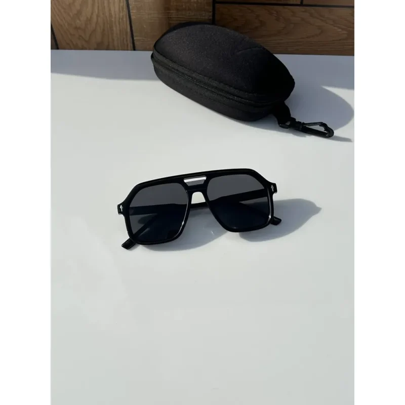 239-2.webp Stylish Versace Sunglasses Black (CSO1817)