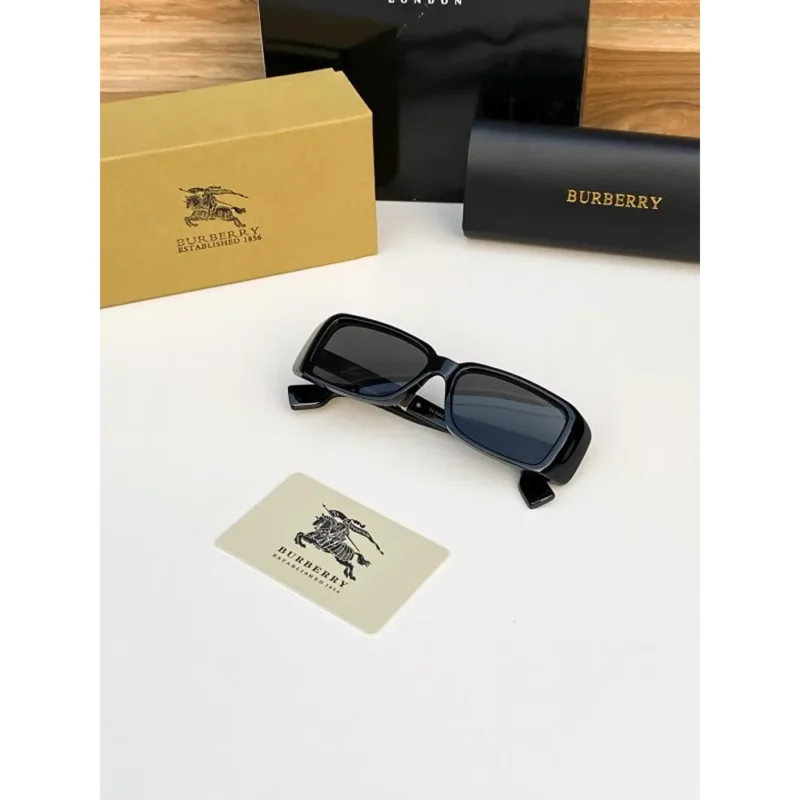 246.webp Premium Burberry Sunglasses (SG797)