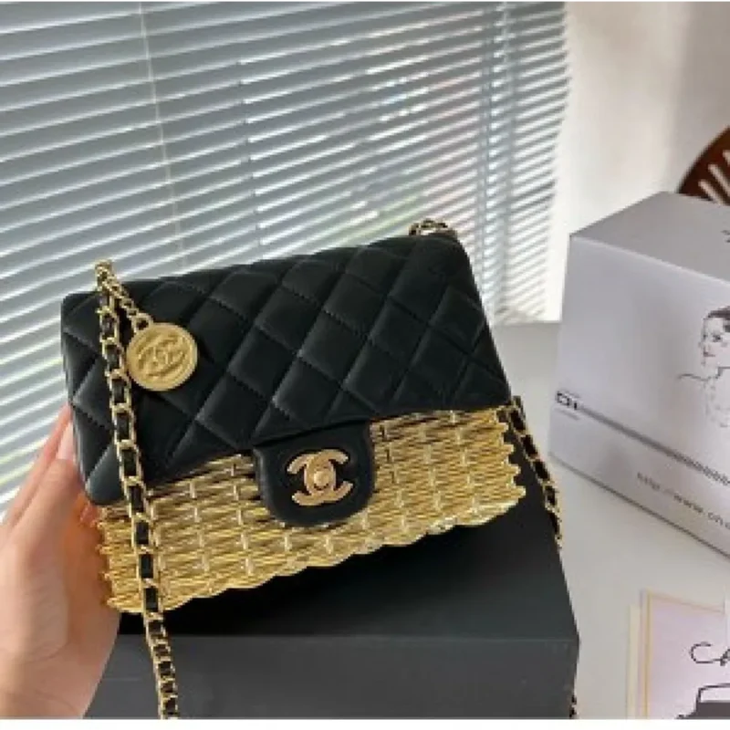 Chanel Handbag For Women (BOT928)