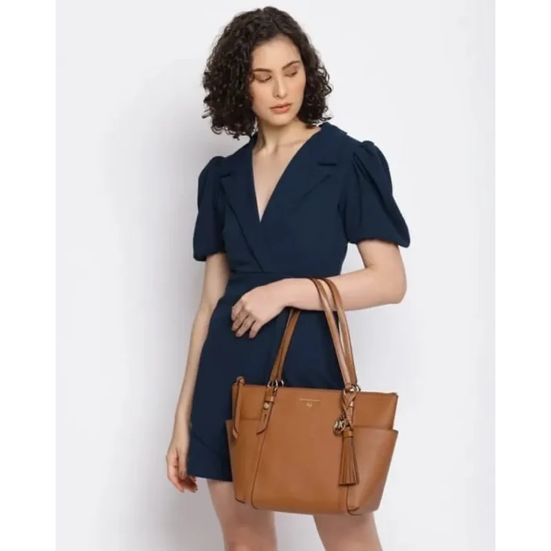 29-18.webp Stylish Michael Kors Handbag For Women (CSO1019)