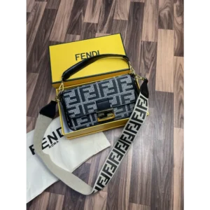Stylish Fendi Handbag For Women (CSO1023)