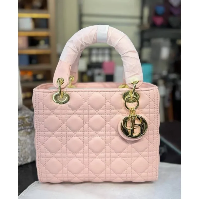 Stylish Christian Dior Leather Handbag With Og Box & Dust Bag For Women (FT625) (Copy)