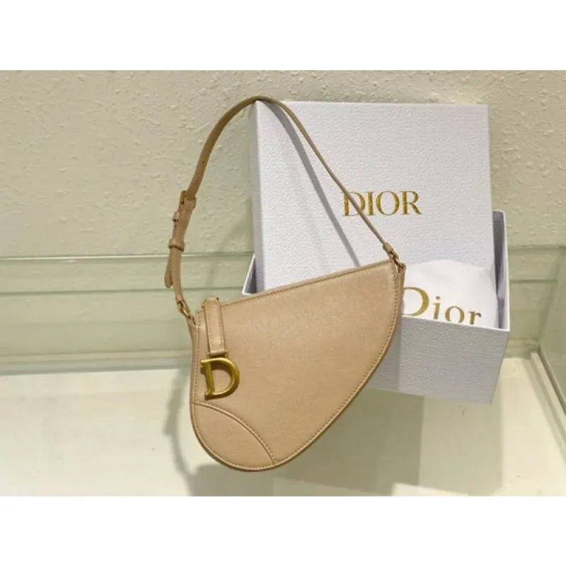 Trendy Christian Dior Saddle Bag With Og Box & Dust Bag  For Women (CSO1439)